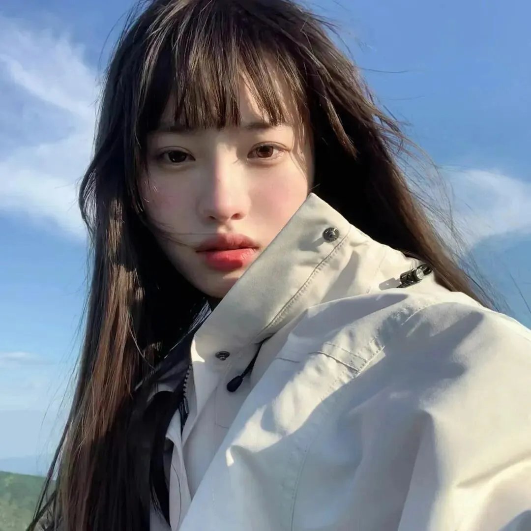 他有一张鲍嘉的脸